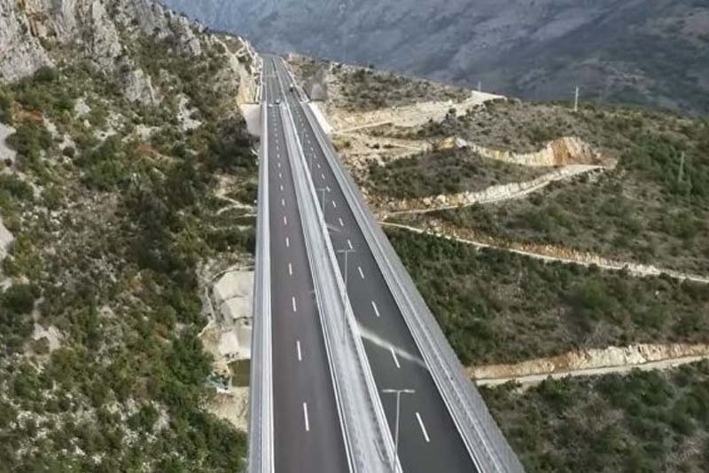 За строительство автомагистрали Черногория выплатила Китаю 40,7 млн долларов 1 За строительство автомагистрали Черногория выплатила Китаю 40,7 млн долларов - 1