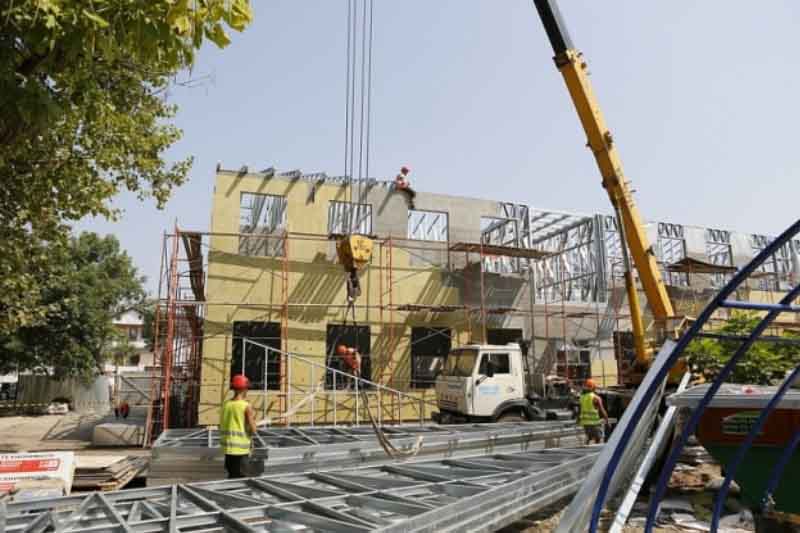 В Черногории стали строить значительно меньше жилья 1 В Черногории стали строить значительно меньше жилья - 1