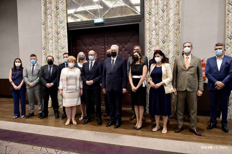 Любляна хочет видеть Черногорию в Европейском союзе в 2024 году 1 Любляна хочет видеть Черногорию в Европейском союзе в 2024 году - 1