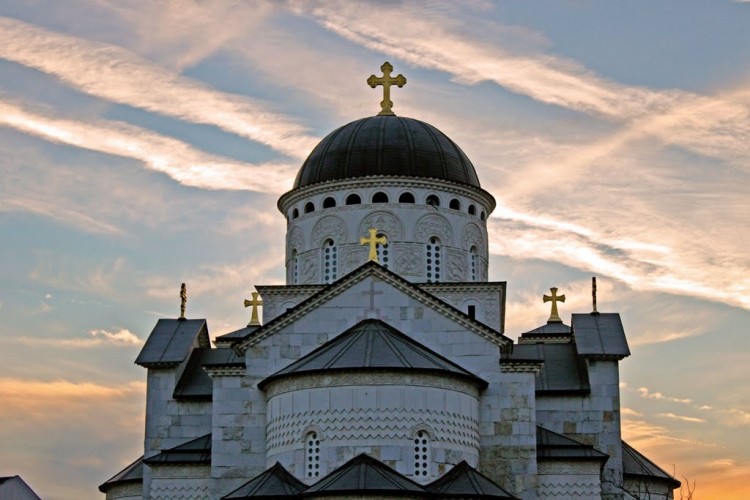 Пасхальные службы в храмах Черногории пройдут без прихожан - 5