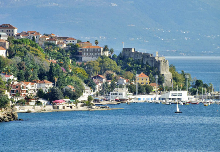 Временные объекты в прибрежной зоне снесут до конца июня 2 Временные объекты в прибрежной зоне снесут до конца июня - 2