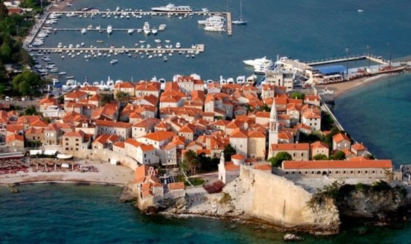 В Будве вымоют стены в Старом городе - 2