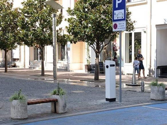 Первая публичная зарядная станция для электромобилей установлена в Подгорице - 2