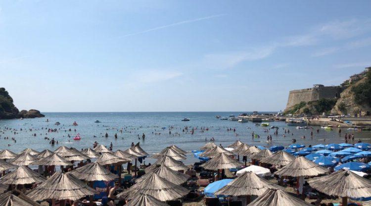 700 000 туристов посетило Черногорию за этот год 10 700 000 туристов посетило Черногорию за этот год - 10