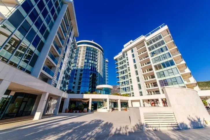 Kondominium 1 Schlafzimmer 77 m² Budva, Montenegro