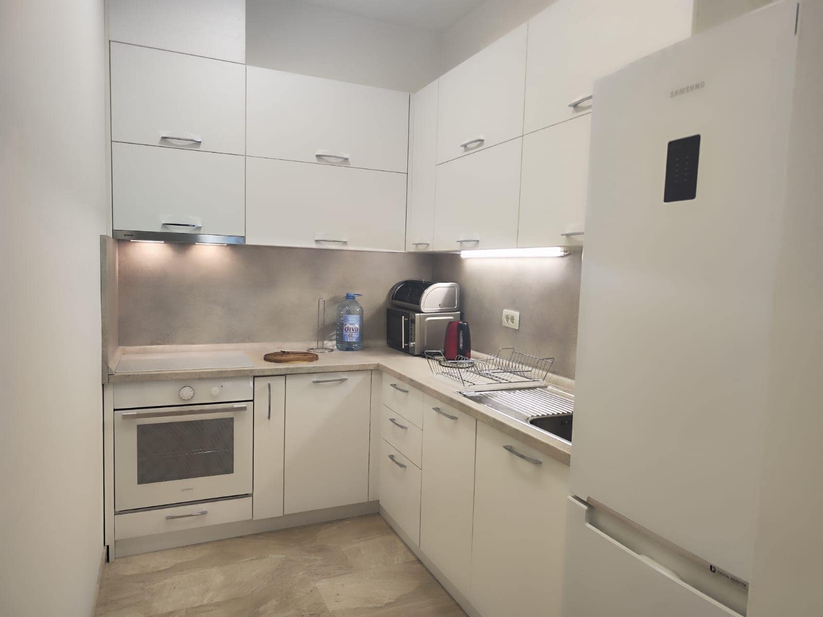 Kondominium 1 Schlafzimmer 77 m² Budva, Montenegro