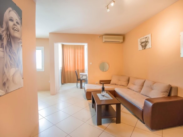 Квартира в Доброте №1910 - 14