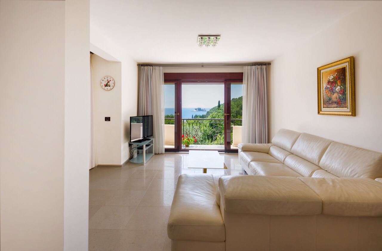 Piso independiente 2 habitaciones 88 m² Petrovac, Montenegro