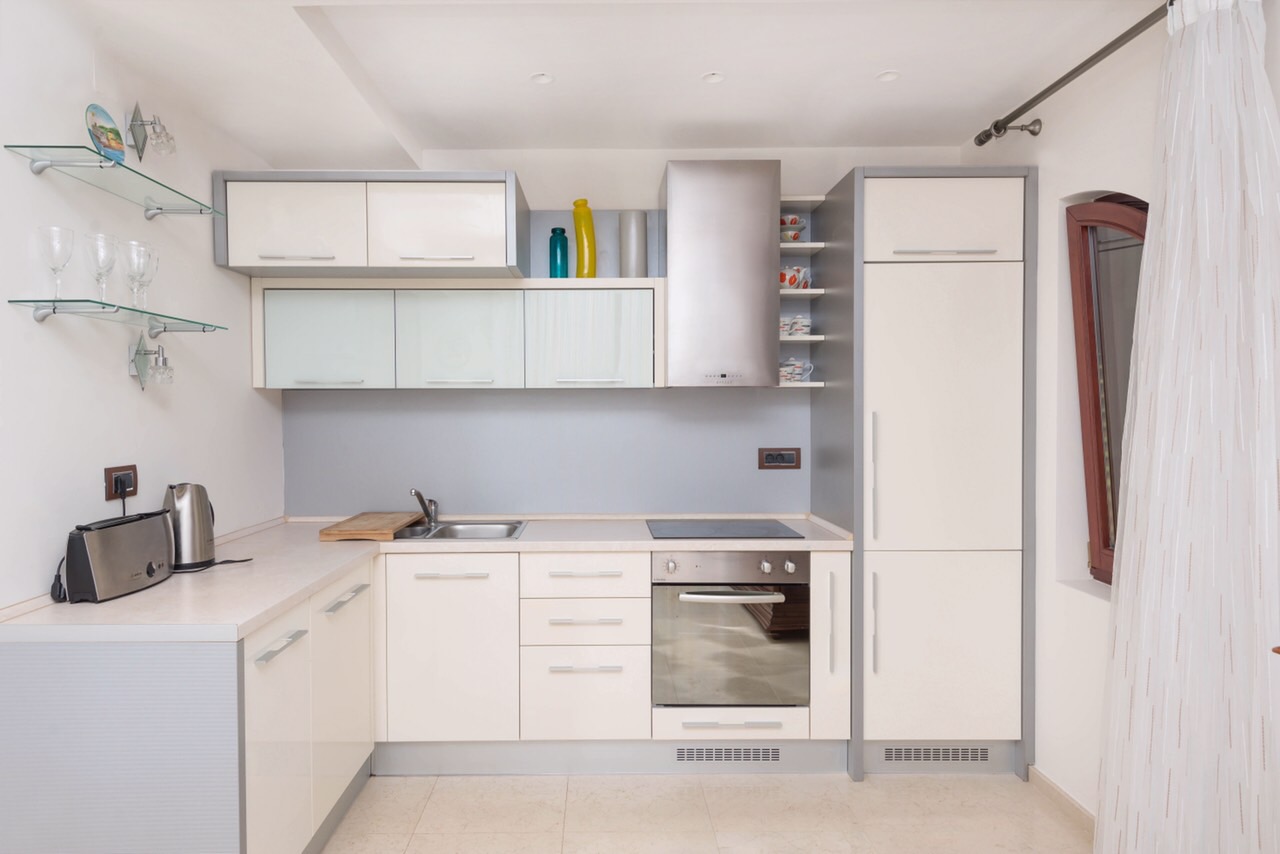 Piso independiente 2 habitaciones 88 m² Petrovac, Montenegro