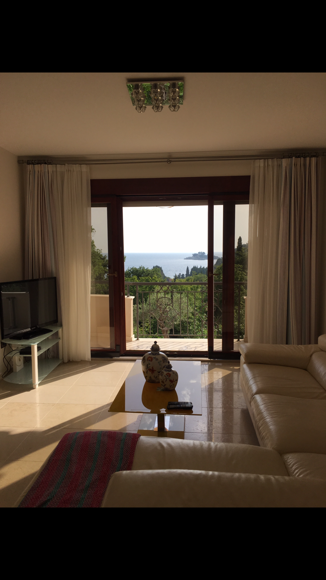 Piso independiente 2 habitaciones 88 m² Petrovac, Montenegro
