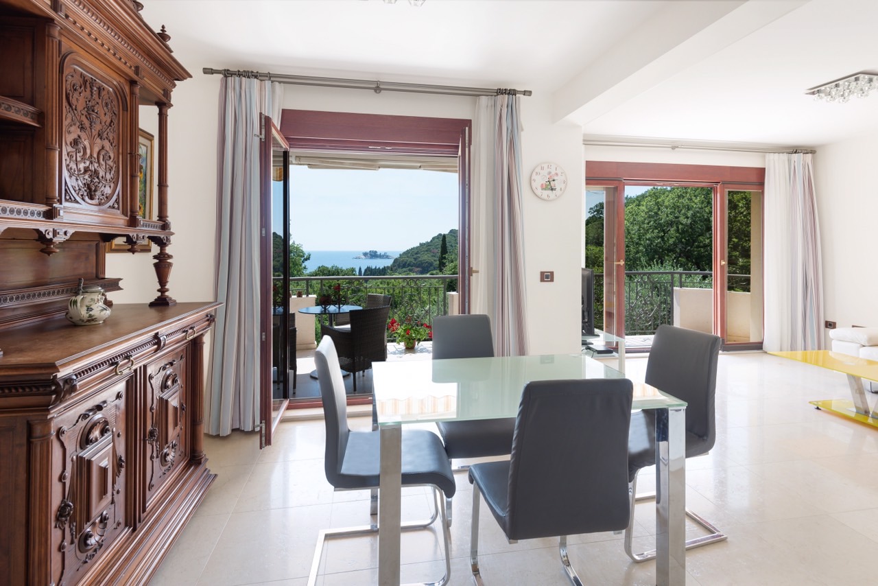 Piso independiente 2 habitaciones 88 m² Petrovac, Montenegro