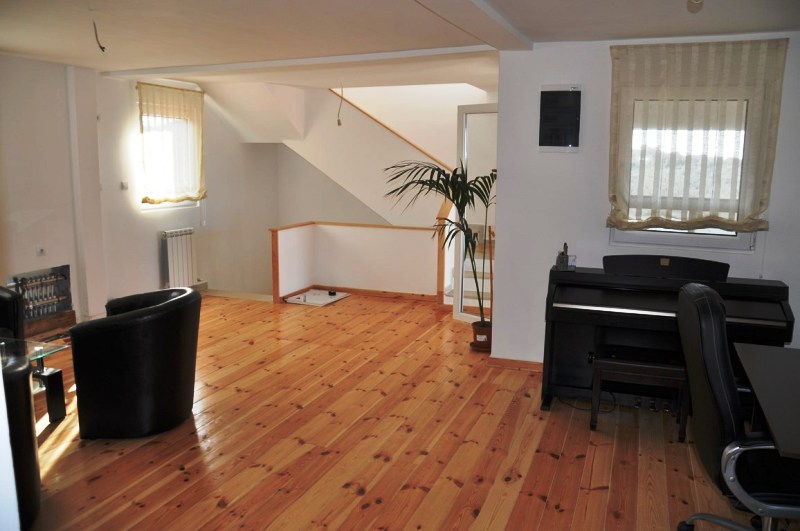Casa 5 habitaciones 300 m² Lustica, Montenegro