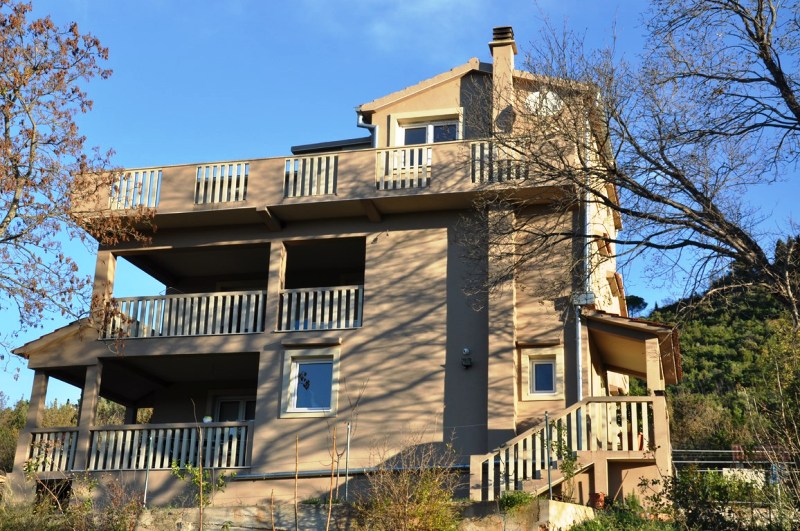 Casa 5 habitaciones 300 m² Lustica, Montenegro