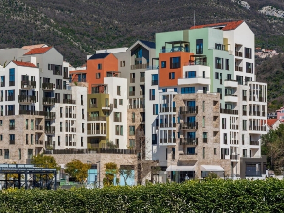 Квартира с видом на море в Porto Montenegro в Тивате — здание Thea, Boka Place