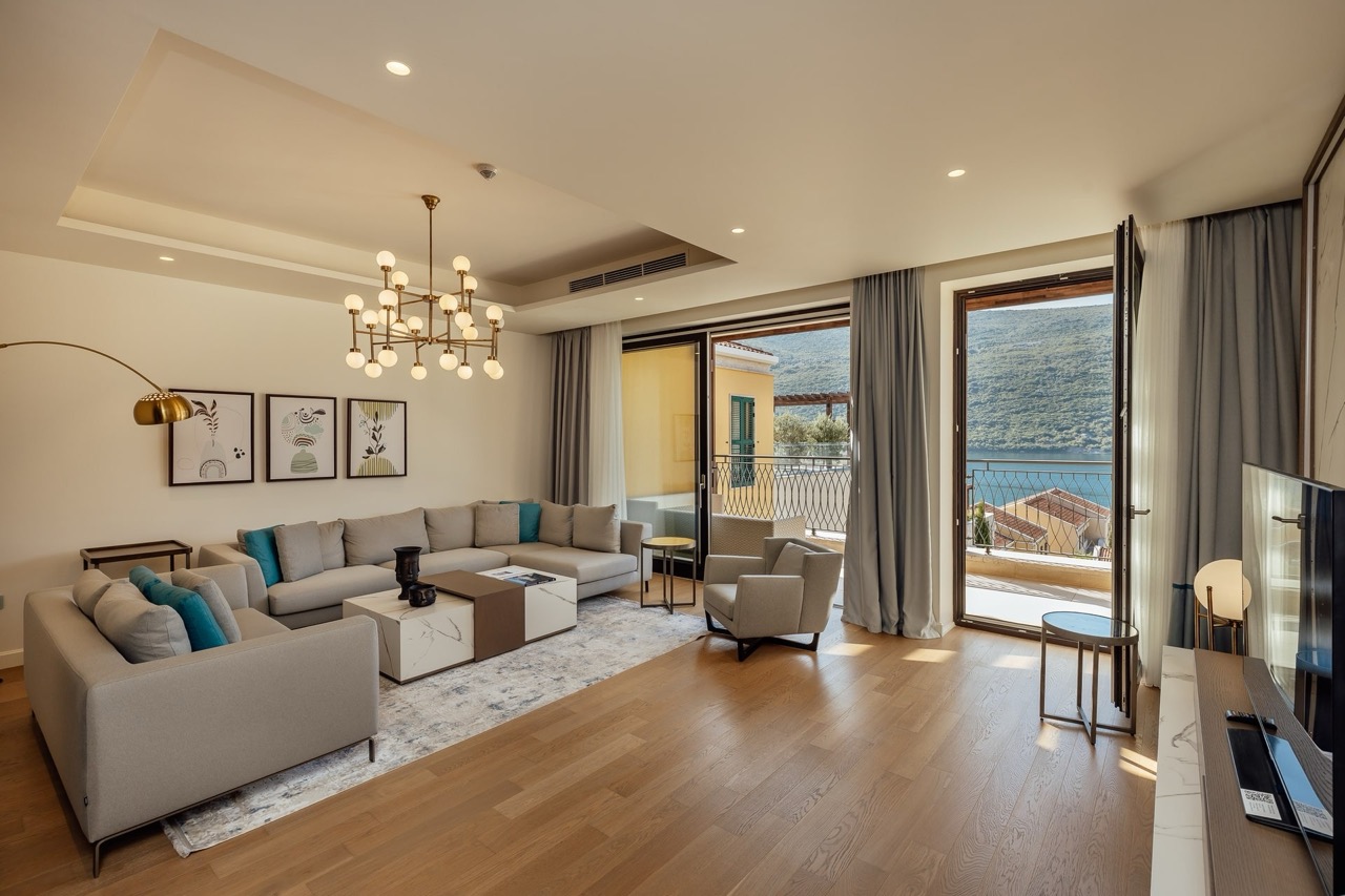 imgi_10_5-Herceg-Novi-Portonovi-–-two-bedroom-duplex-penthouse-with-a-rooftop-terrace-and-swimming-pool-min — крупный размер