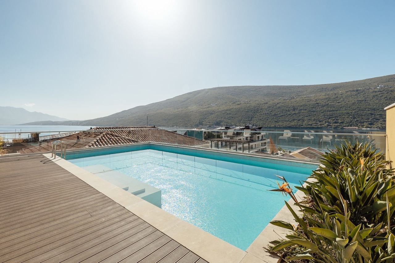 imgi_25_20-Herceg-Novi-Portonovi-–-two-bedroom-duplex-penthouse-with-a-rooftop-terrace-and-swimming-pool-min — крупный размер