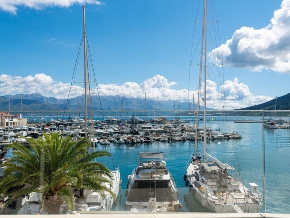 Квартира в Портонови №4010 26 Меблированная квартира с двумя спальнями и видом на марину, Портонови, Херцег-Нови