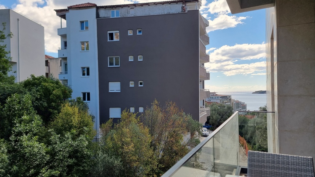 PHOTO-2025-10-17-17-58-41