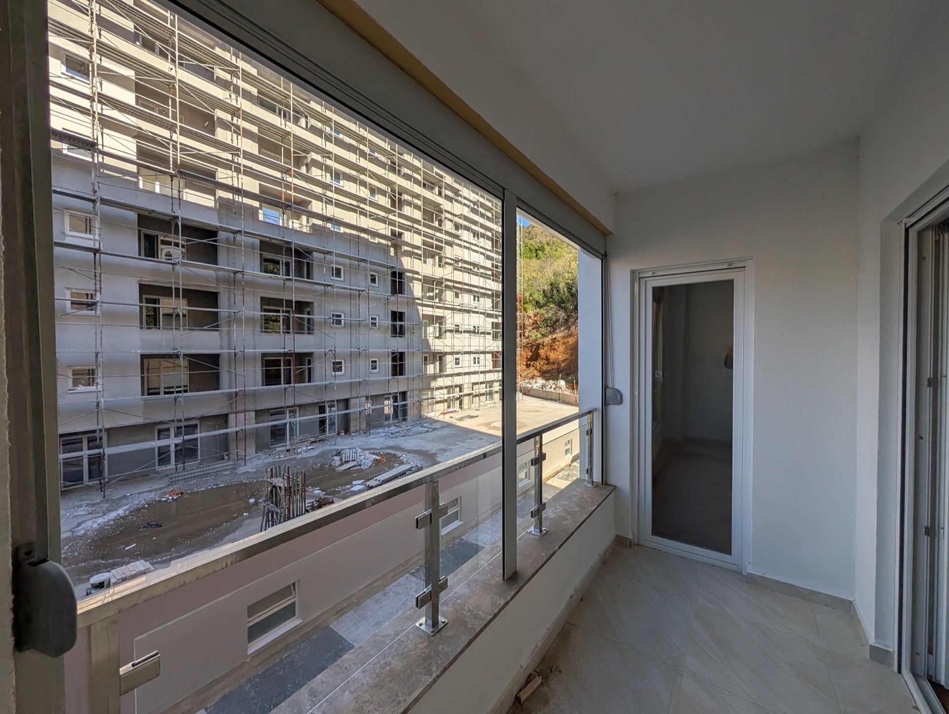 PXL_20251105_084105226