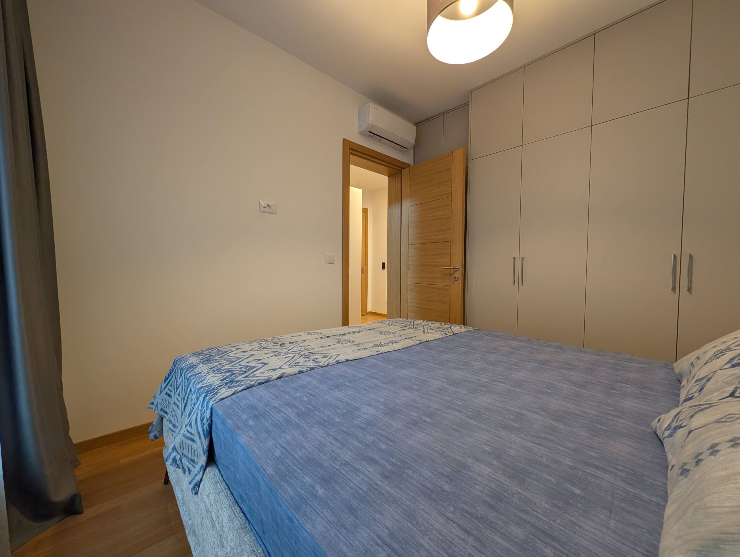 PXL_20251205_111841944