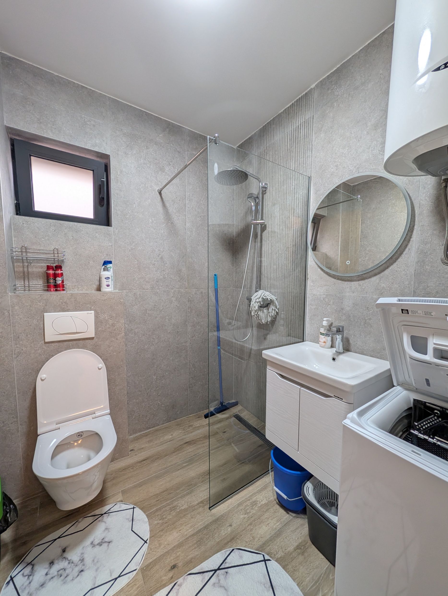 PXL_20251205_111814247