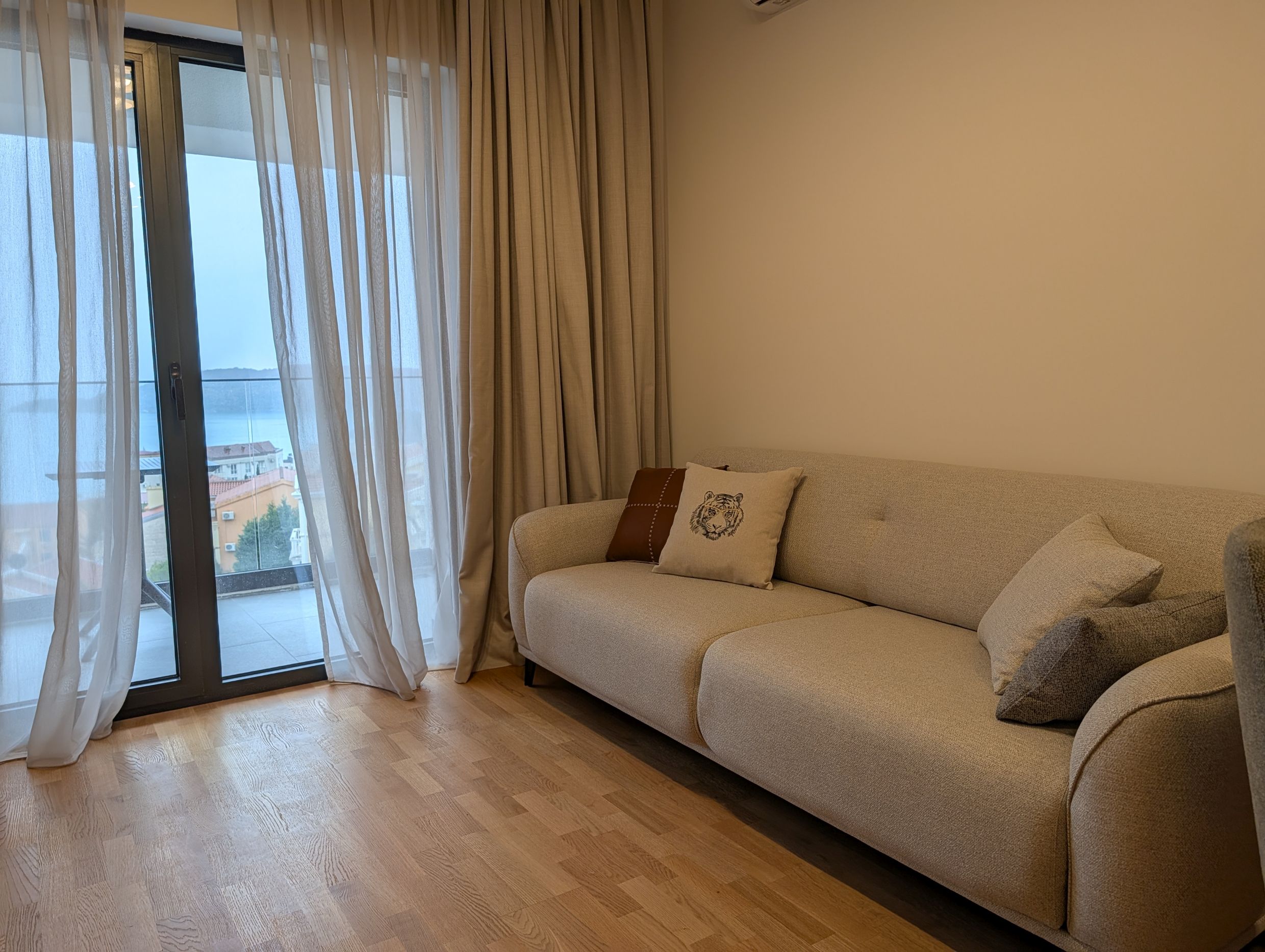 PXL_20251205_113803376