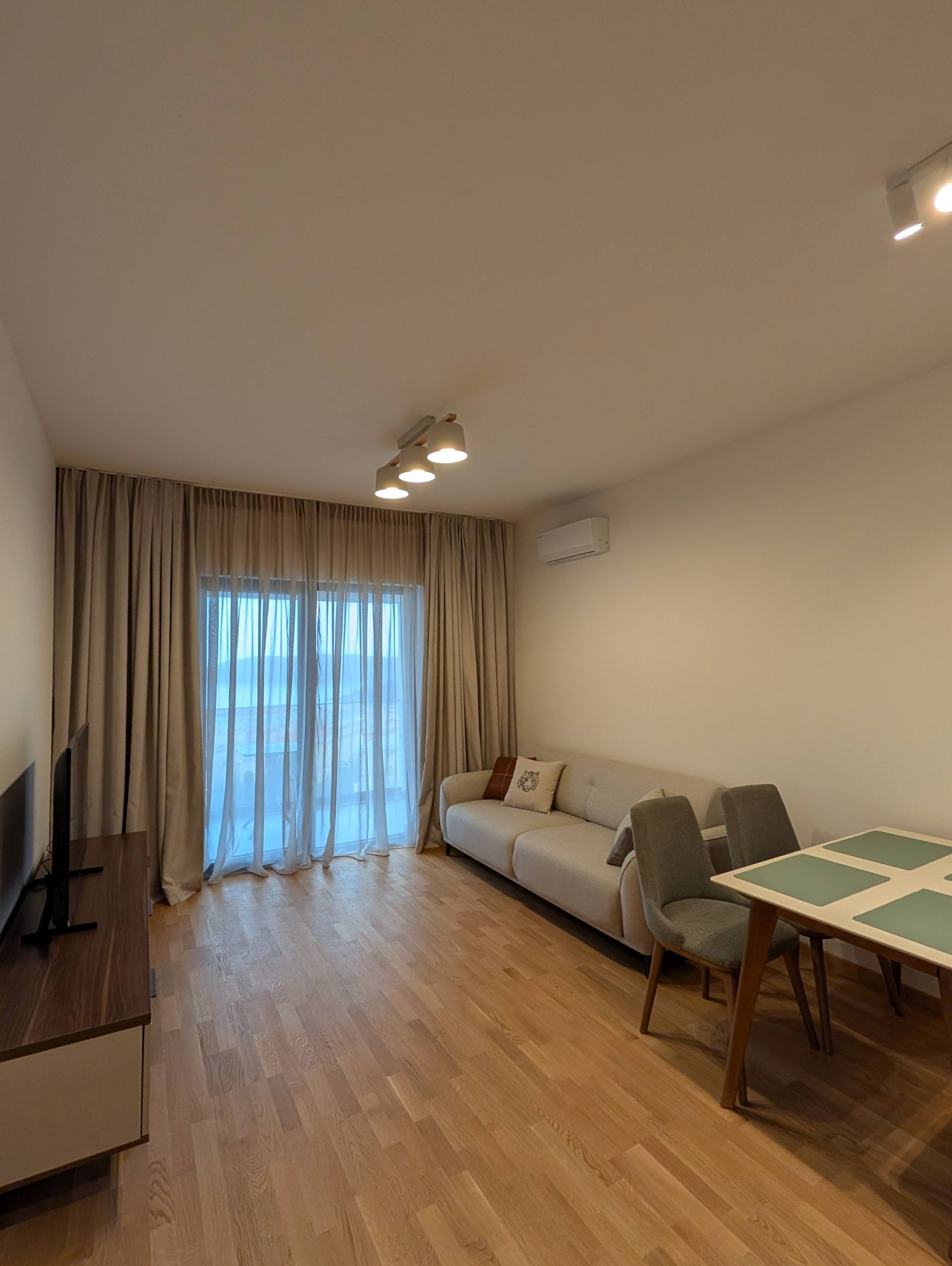 PXL_20251205_113519574