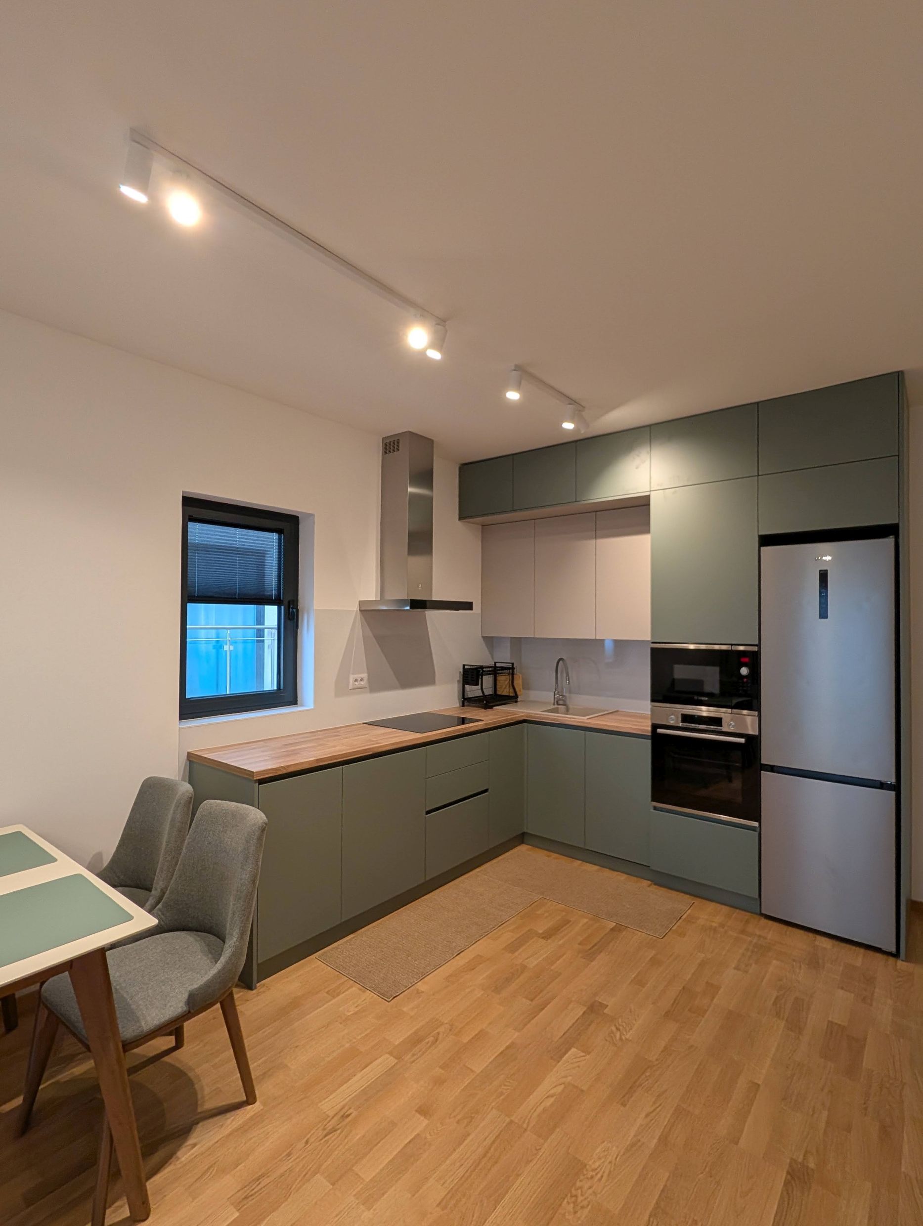 PXL_20251205_113525752