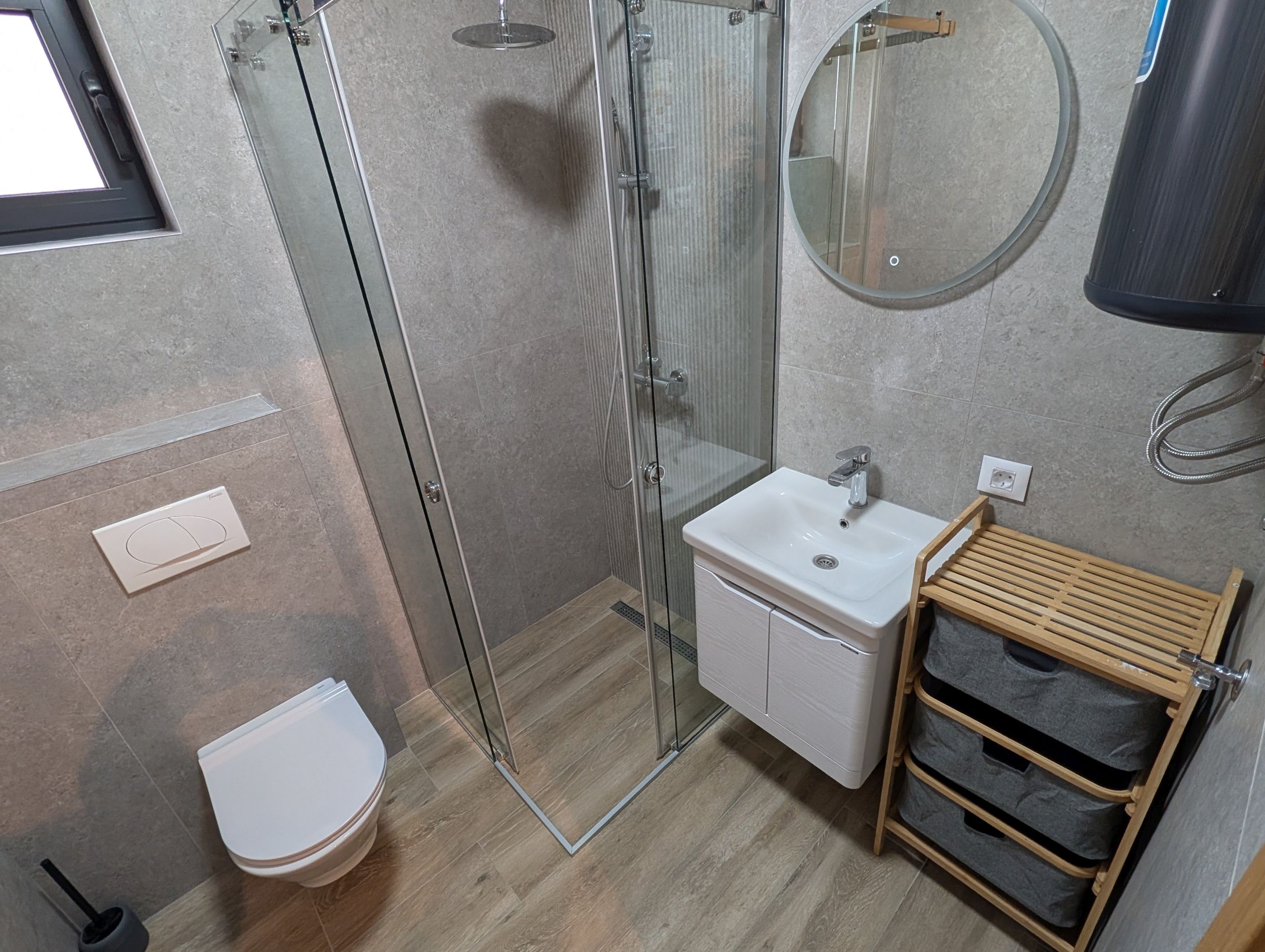 PXL_20251205_113350685