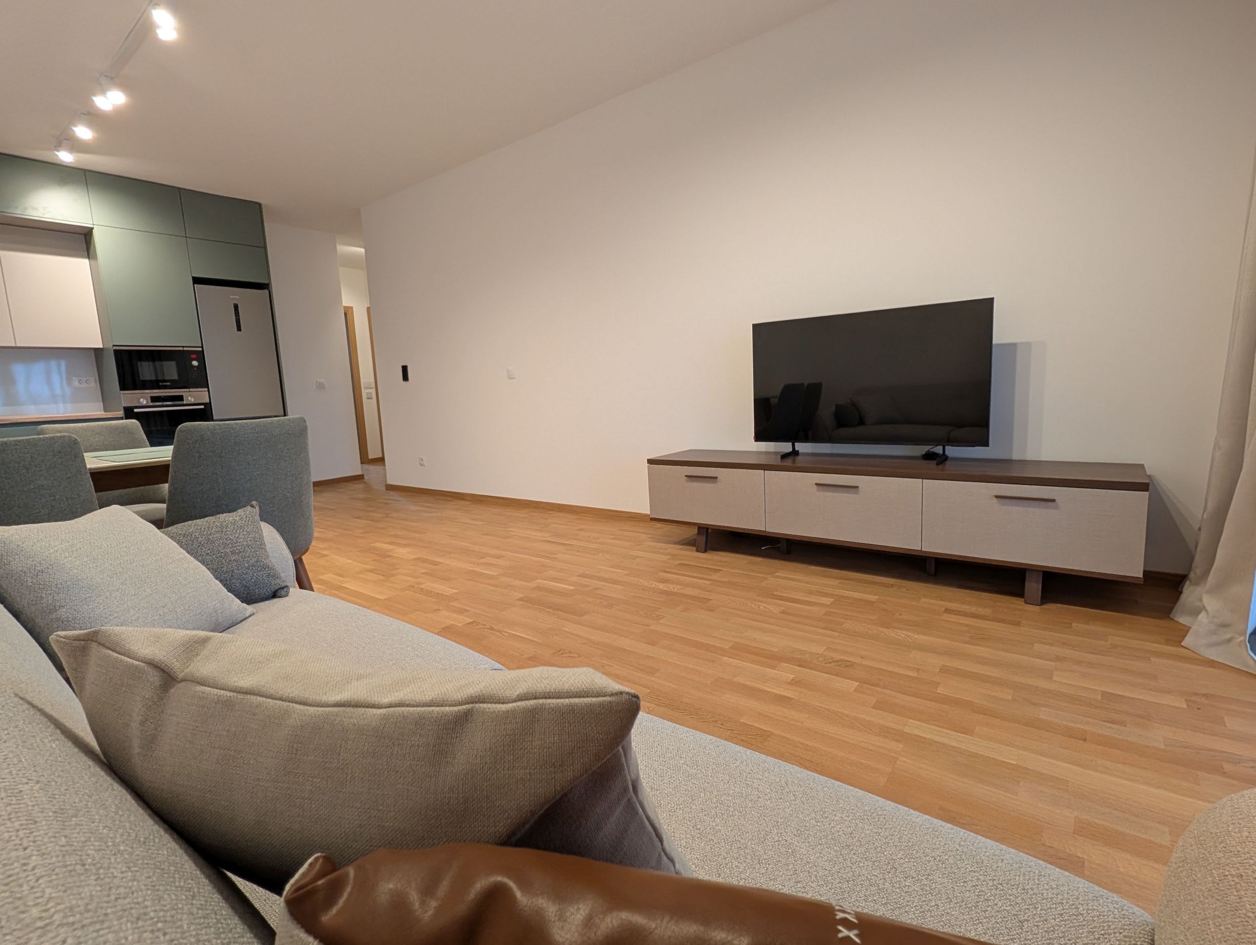 PXL_20251205_113252231