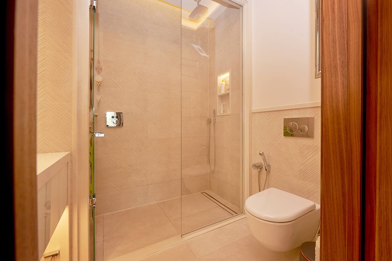 photo_5778618703246200166_y (1)