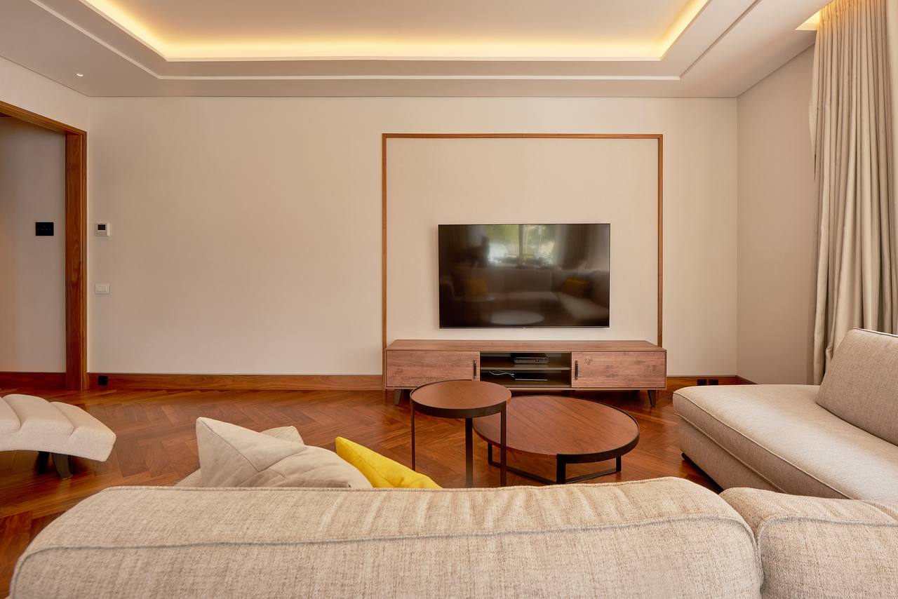 photo_5201808727151939080_y